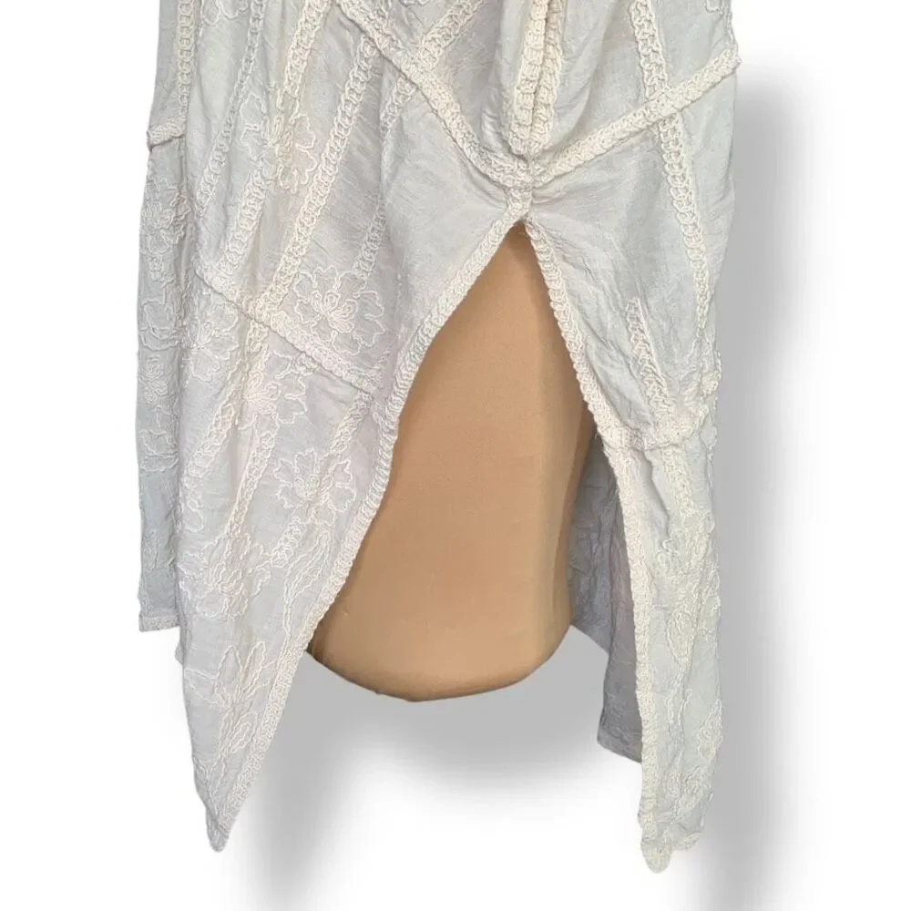 Chico’s White Embroidered Boho Floral Kimono‎ Open Front Drape Cardigan One Size